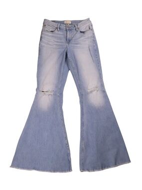 Shyanne Women's Bell Bottom Jeans Size 30x34 Light Wash Distressed Raw Hem